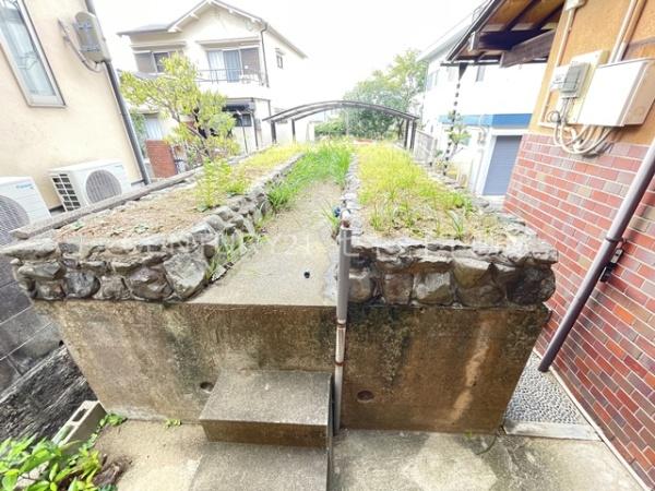 郡川6丁目ガレージ付き戸建て(庭)