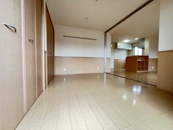 アピテ高安(洋室)