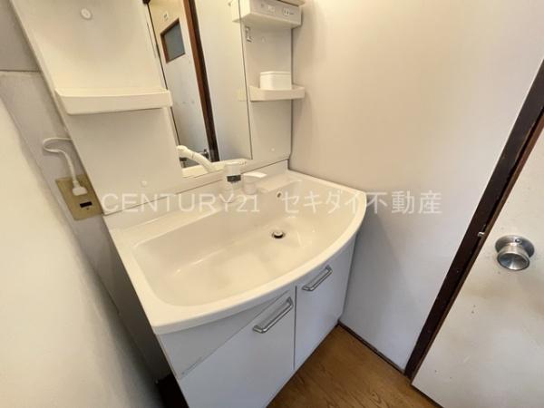 山本町北6丁目貸家