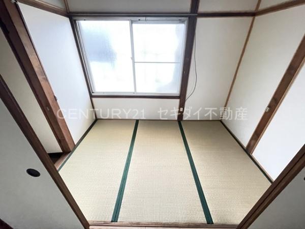 明美町2丁目貸家