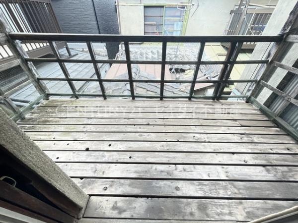 明美町2丁目貸家