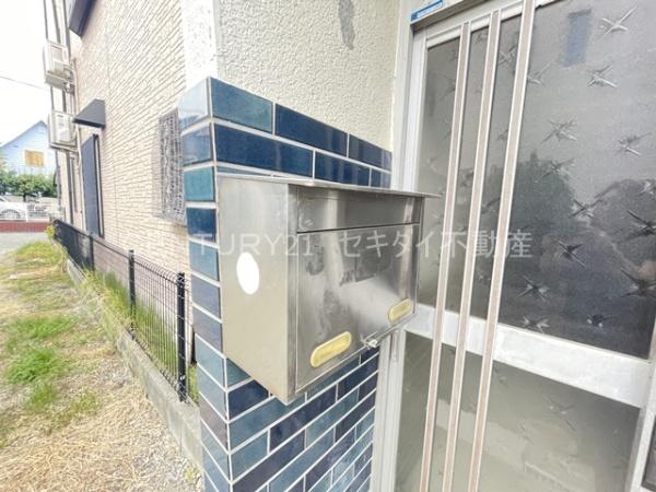 明美町2丁目貸家