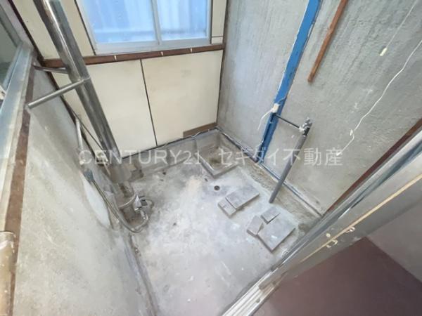 明美町2丁目貸家