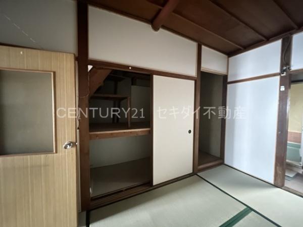 明美町2丁目貸家