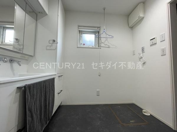 南植松町5丁目戸建て