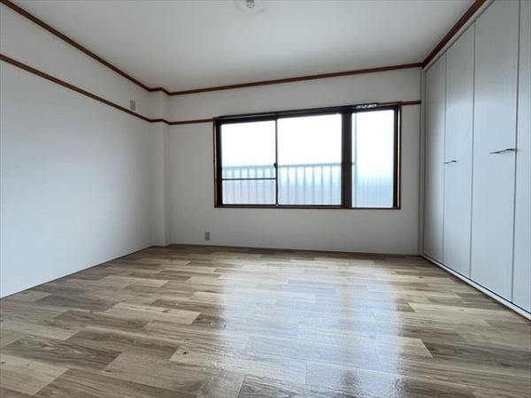 ロアール金岡B棟