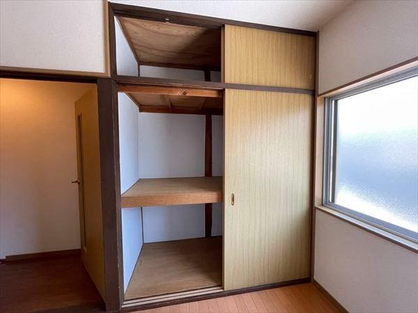 松山町テラスハウス（車庫付き）