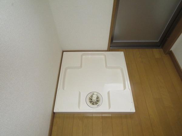 松山町テラスハウス（車庫付き）