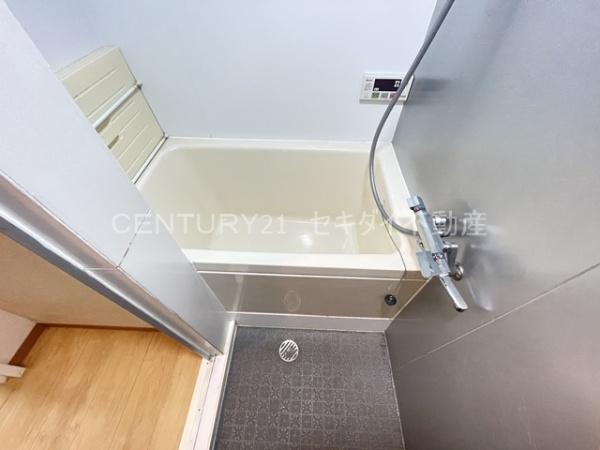 八尾木1丁目貸家