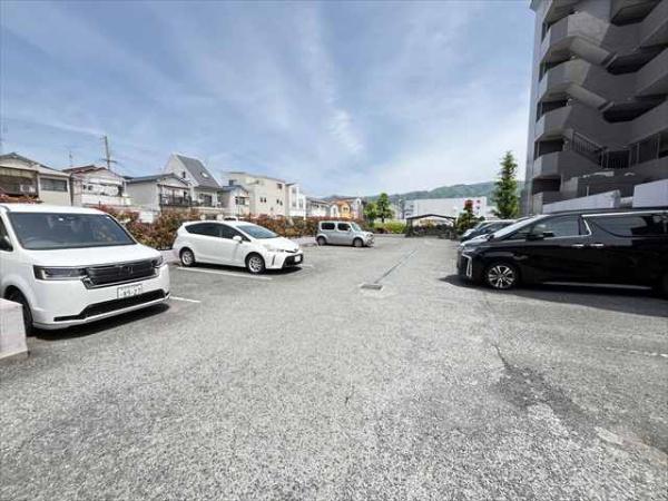 プロスベール高安