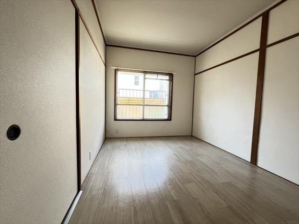 シャルル久宝寺(洋室)