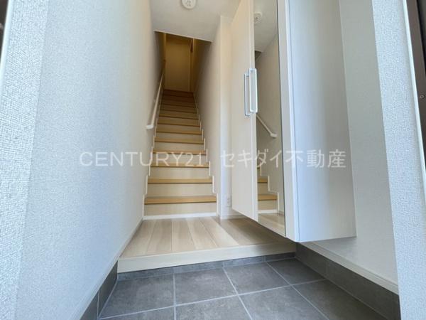 ヴェルデ ブリッサ Ⅲ(玄関)