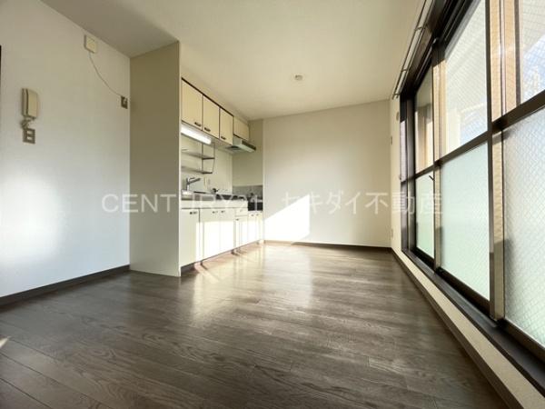 レジデンスタカラ(リビング)