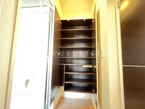 フローレンス宮町(玄関)