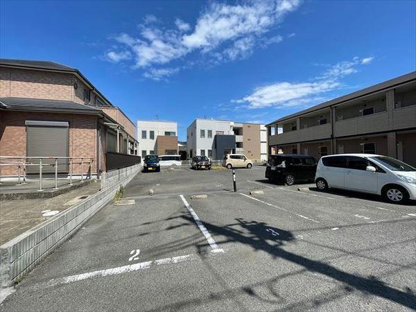 フジパレスパルトネールさとの1番館(駐車場)