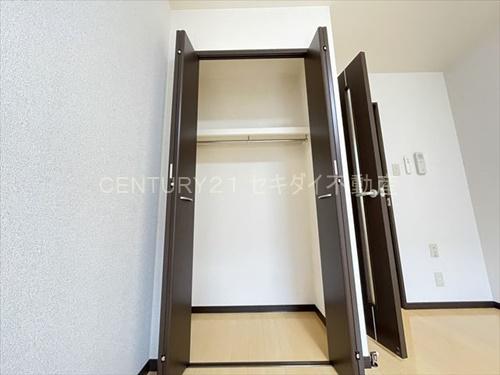 フジパレスパルトネールさとの1番館(収納)