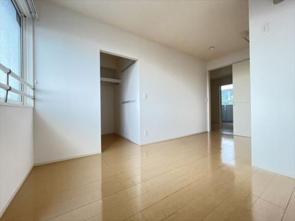 フルリール(洋室)