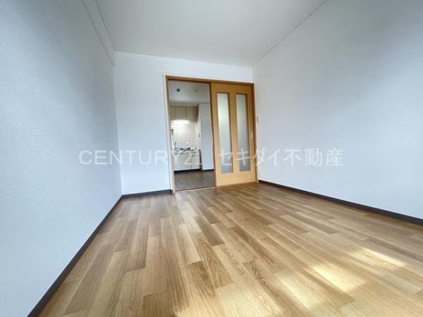 シャトーレーヌ