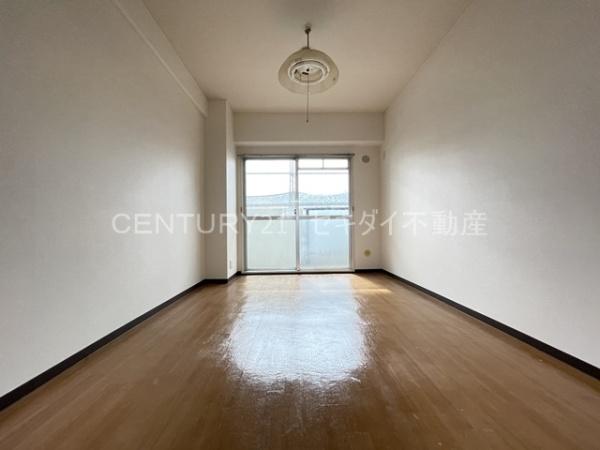 シャトーレーヌ