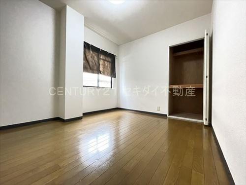 八尾市本町５丁目のマンション