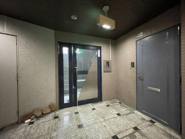 八尾市本町５丁目のマンション