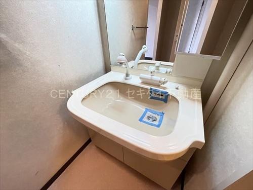 八尾市本町５丁目のマンション