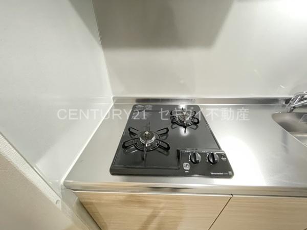 バッジ　トモイ　エスト4