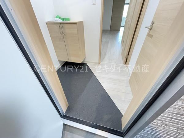 バッジ　トモイ　エスト4