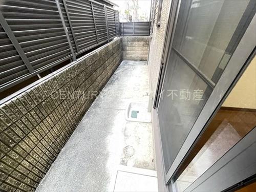 東山本町１丁目戸建て（ガレージ付き）