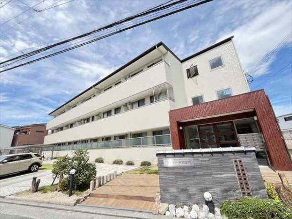 ラフィーネ久宝寺