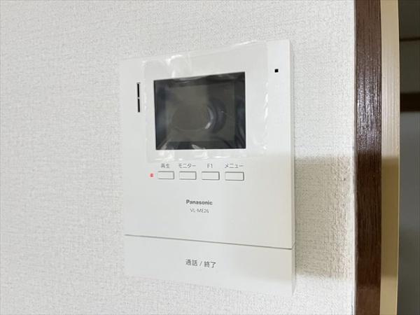 八尾市高砂町５丁目戸建て（ガレージ付き）