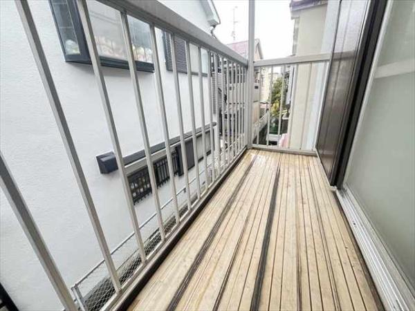 八尾市高砂町５丁目戸建て（ガレージ付き）