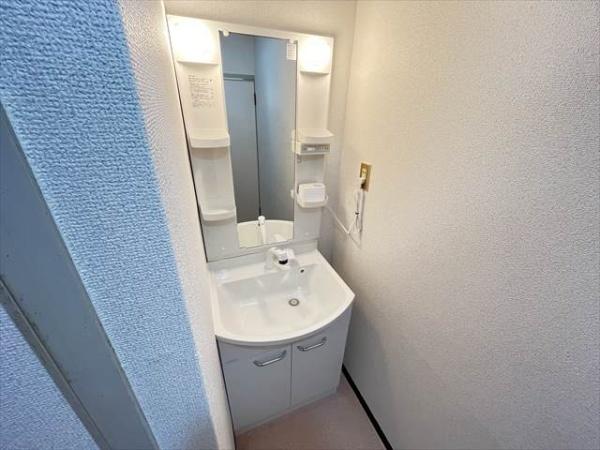 プレアール恩智