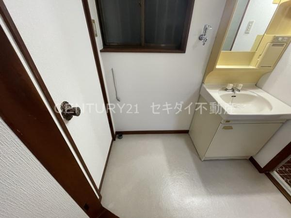 刑部4丁目戸建て