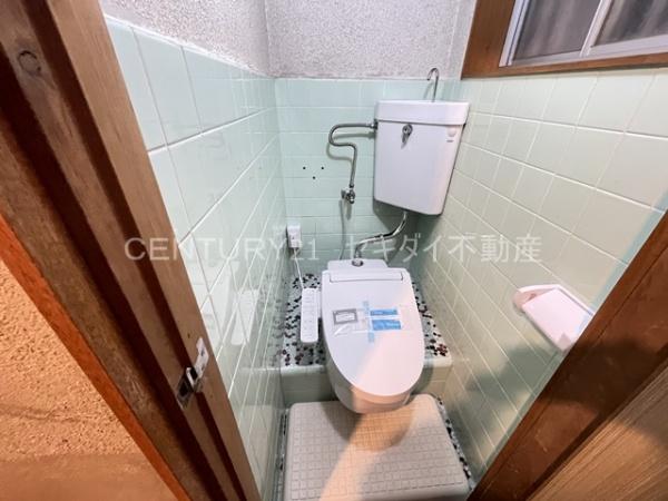 佐堂町1丁目ガレージ付き戸建て