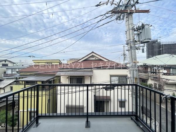 佐堂町1丁目ガレージ付き戸建て