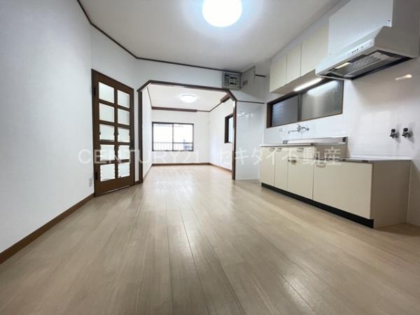 佐堂町1丁目ガレージ付き戸建て