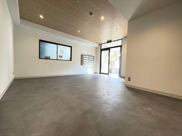 スクエアメゾン志紀