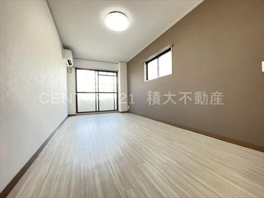 スクエアメゾン志紀