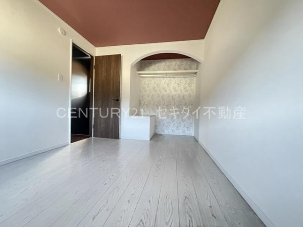 服部川2丁目ガレージ付き戸建て