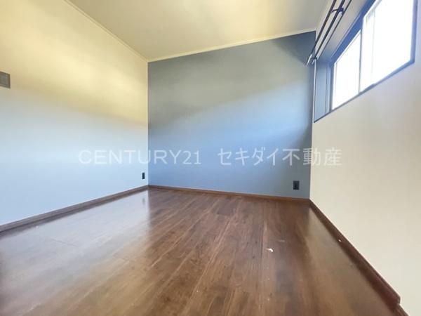 服部川2丁目ガレージ付き戸建て