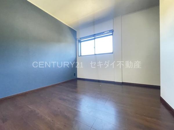 服部川2丁目ガレージ付き戸建て