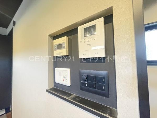 服部川2丁目ガレージ付き戸建て