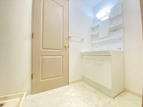 イングランドアヴェニュー1番館