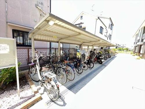 トレス　グルージャ