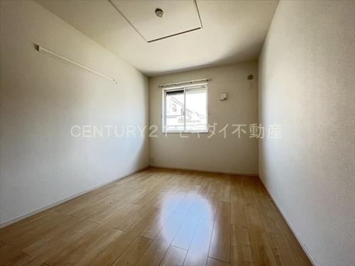 トレス　グルージャ