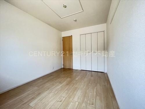 トレス　グルージャ