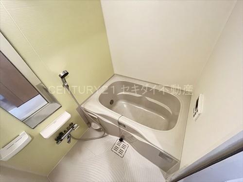 トレス　グルージャ