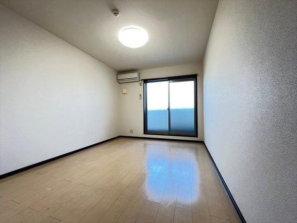 リバーサイド　東久宝寺　八番館