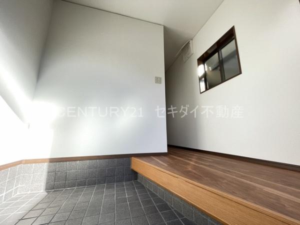 上市ガレージ付き戸建て（ペット相談可